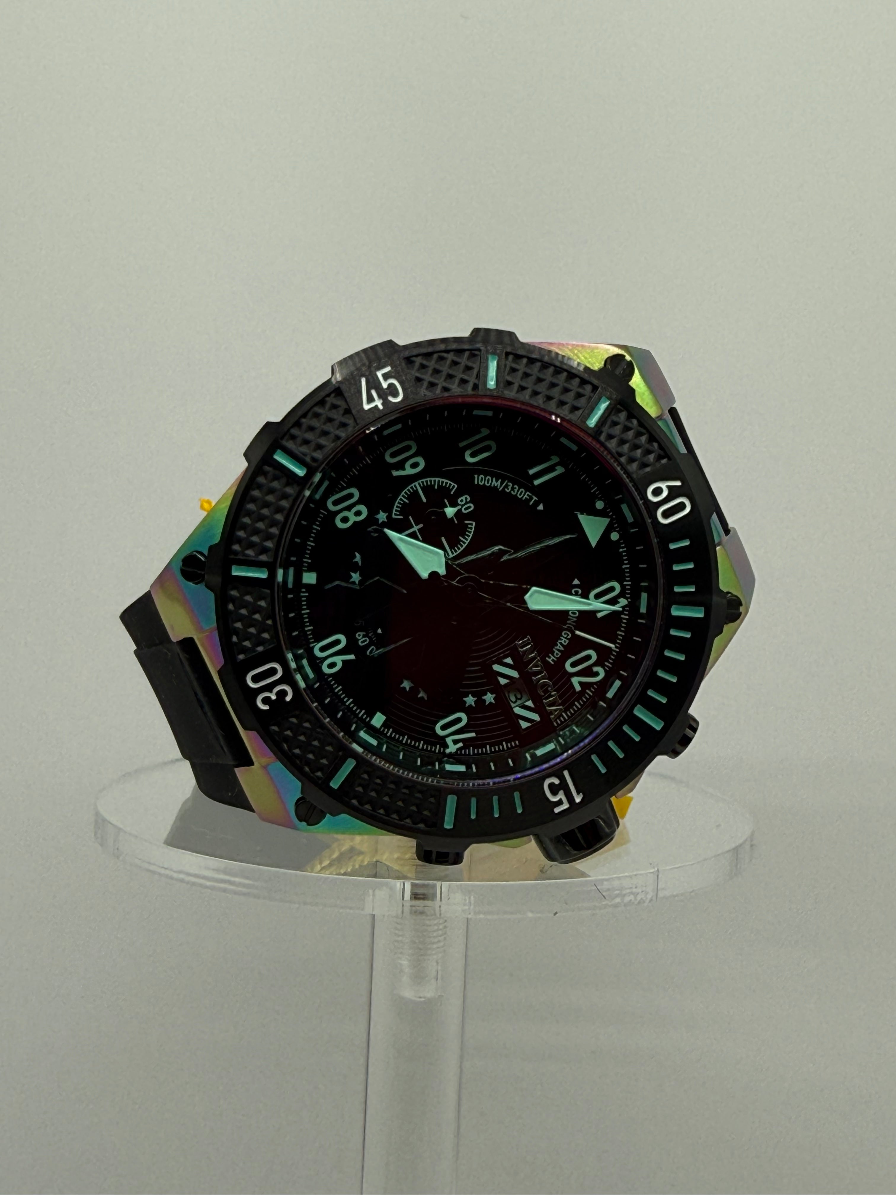 Invicta 39901 Iridescent Case and Crystal