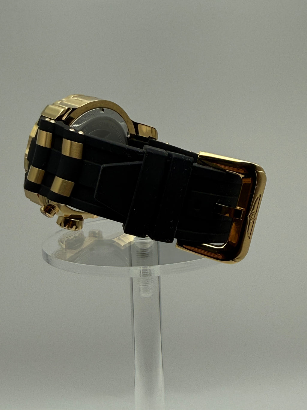 Invicta Scuba 6981 Black and Gold
