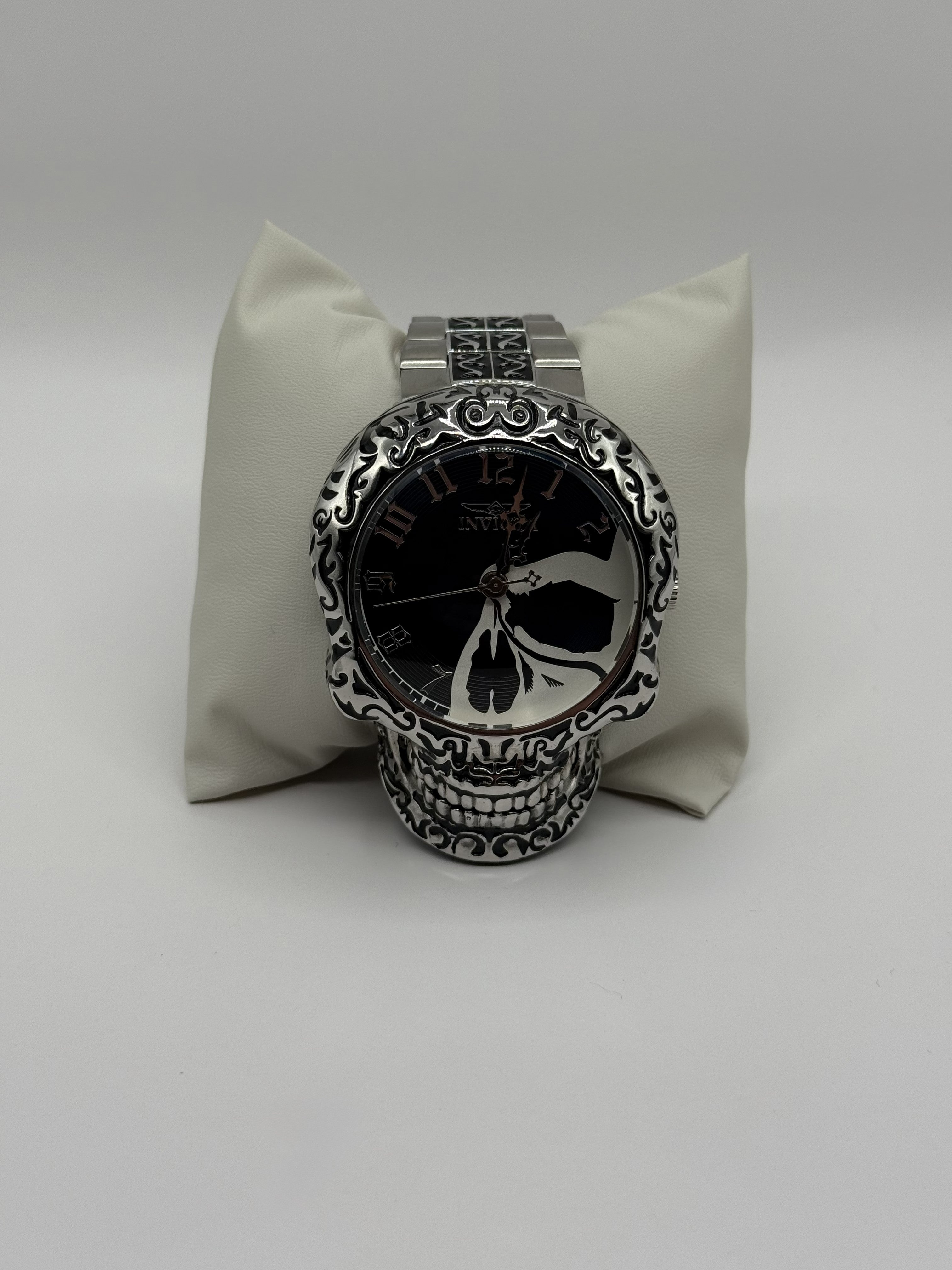 Invicta 31907 Skull Watch Silver