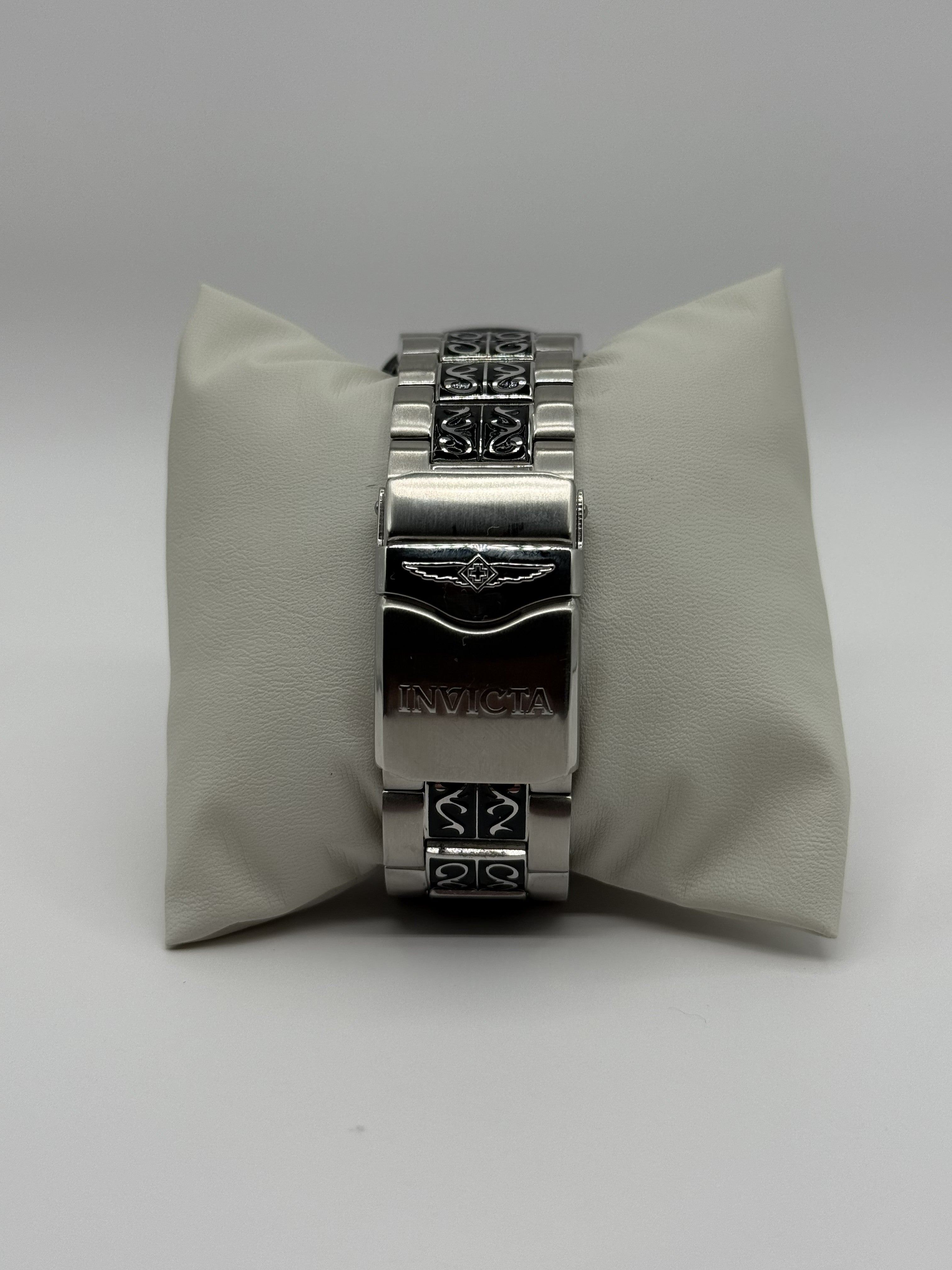 Invicta 31907 Skull Watch Silver