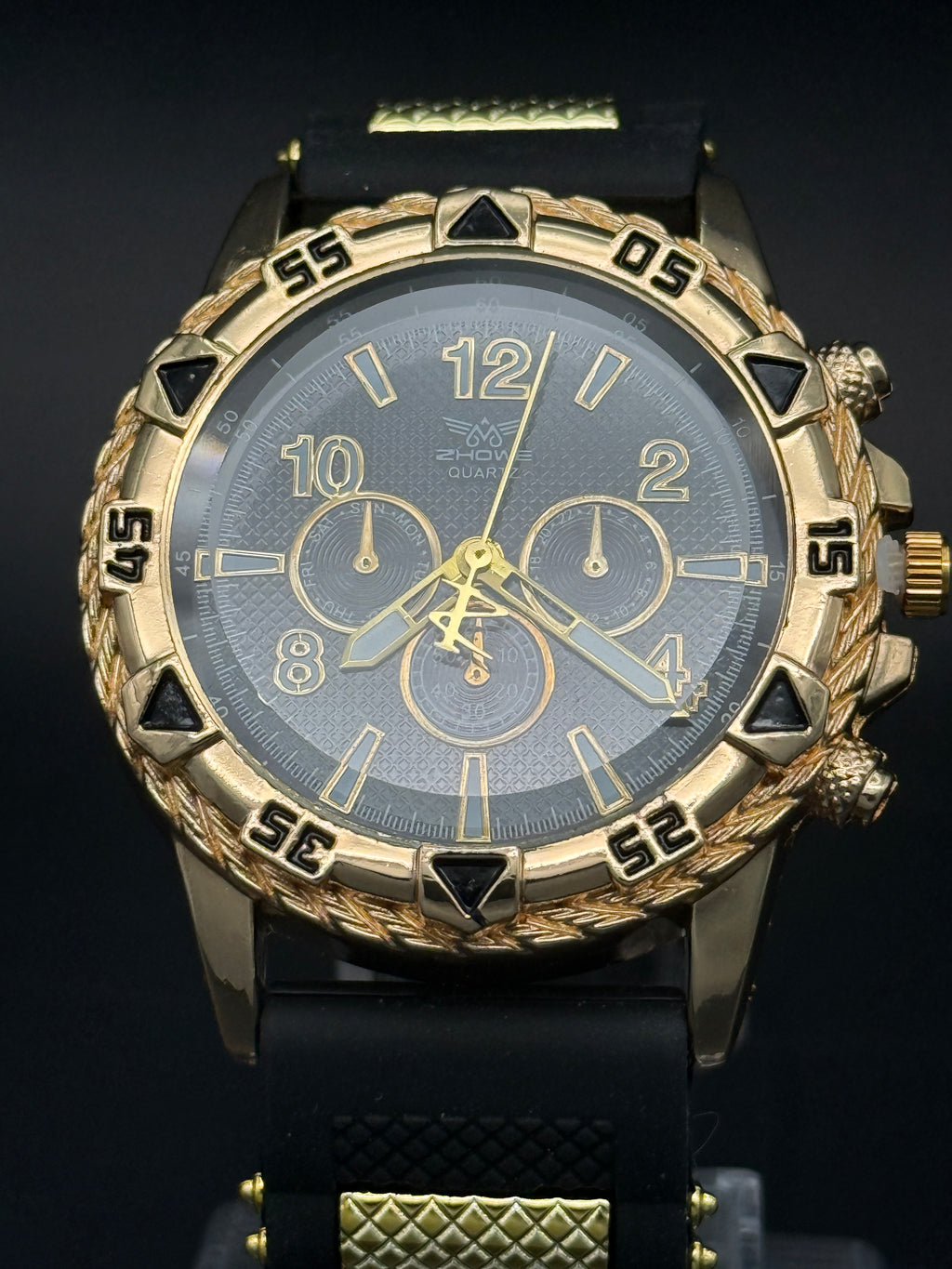 Zhowe Black & Gold Sport Fashion Watch – Textured Dial