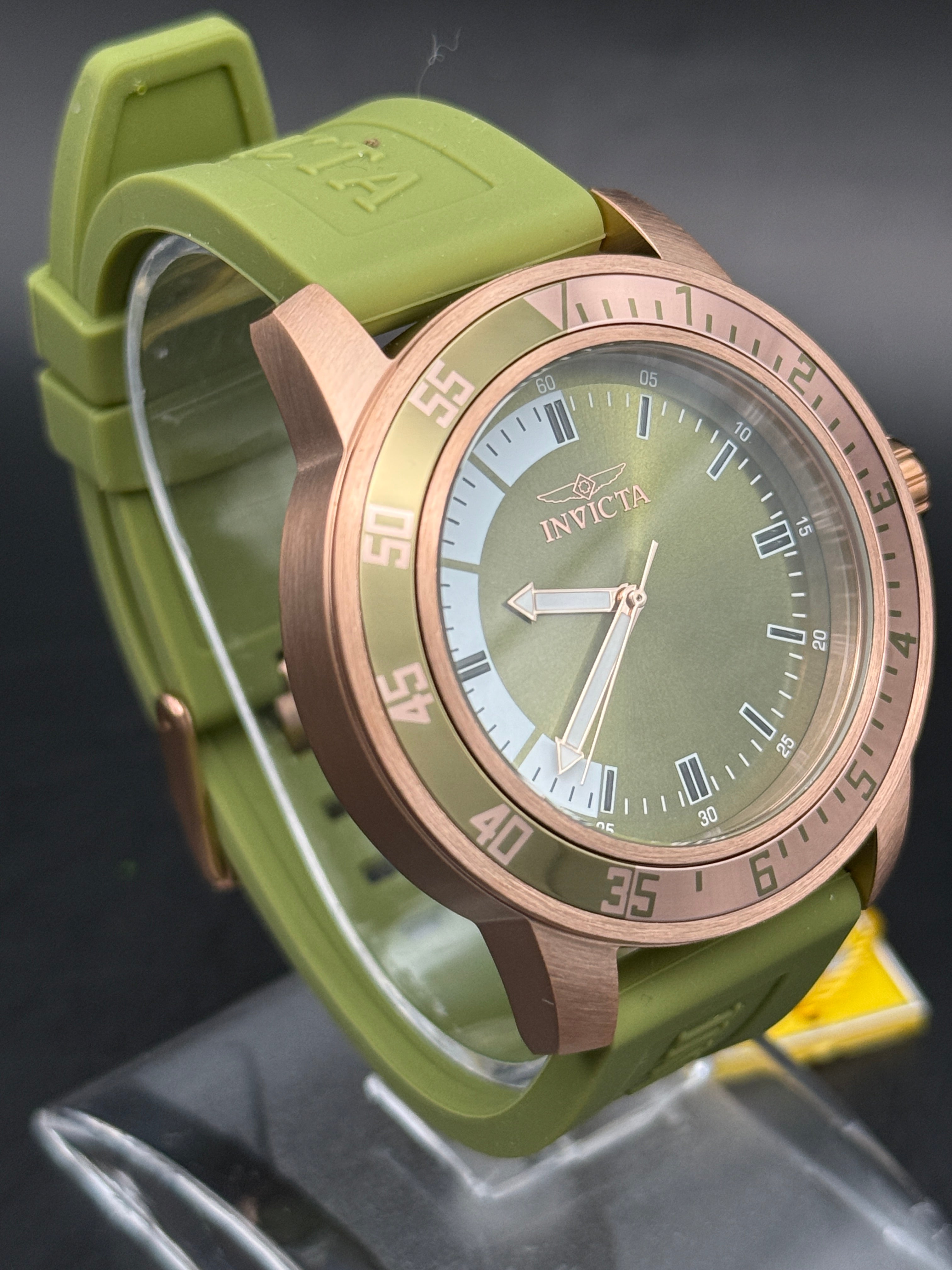 Invicta Specialty 35685