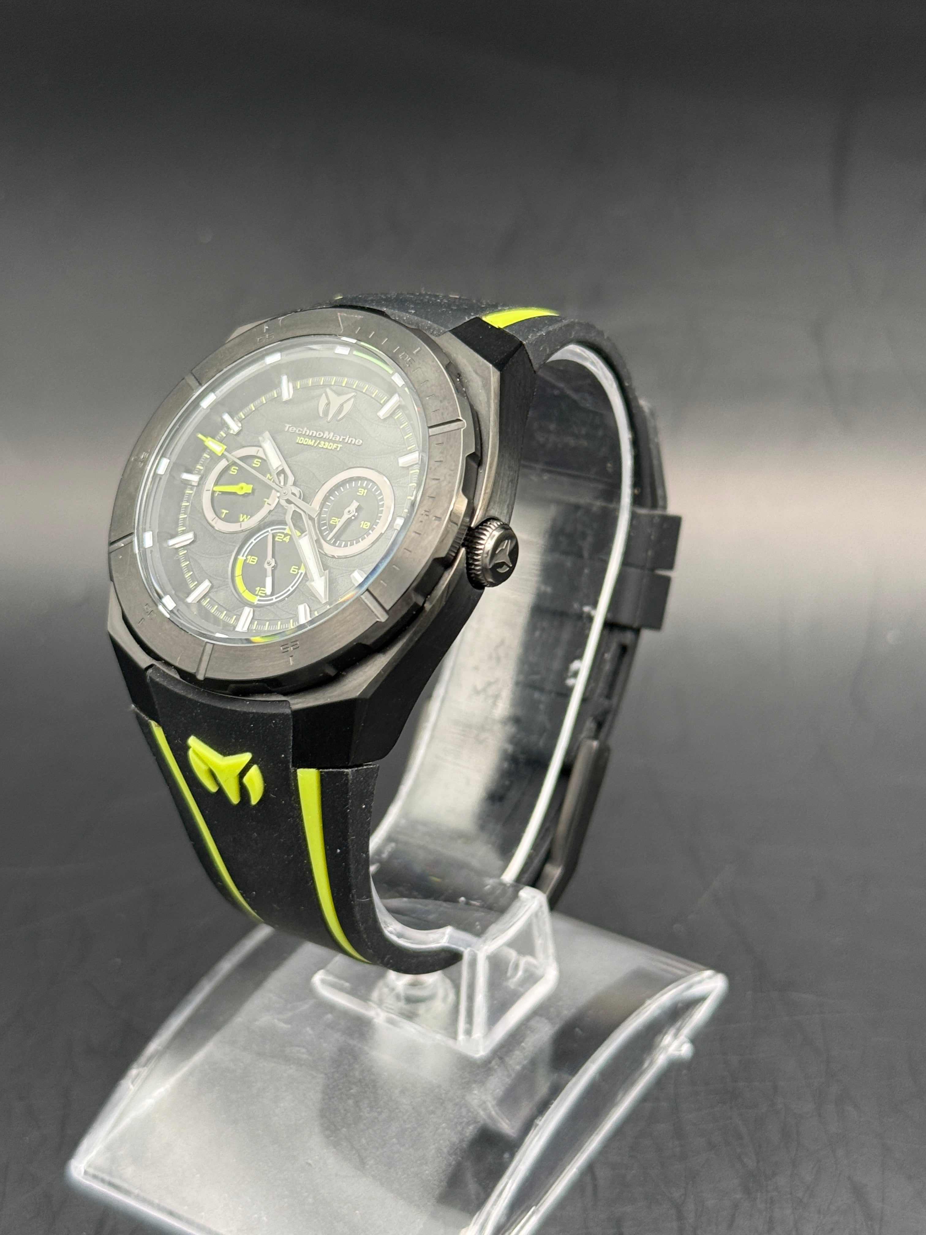 TechnoMarine TM-125024 | Black & Neon Green |