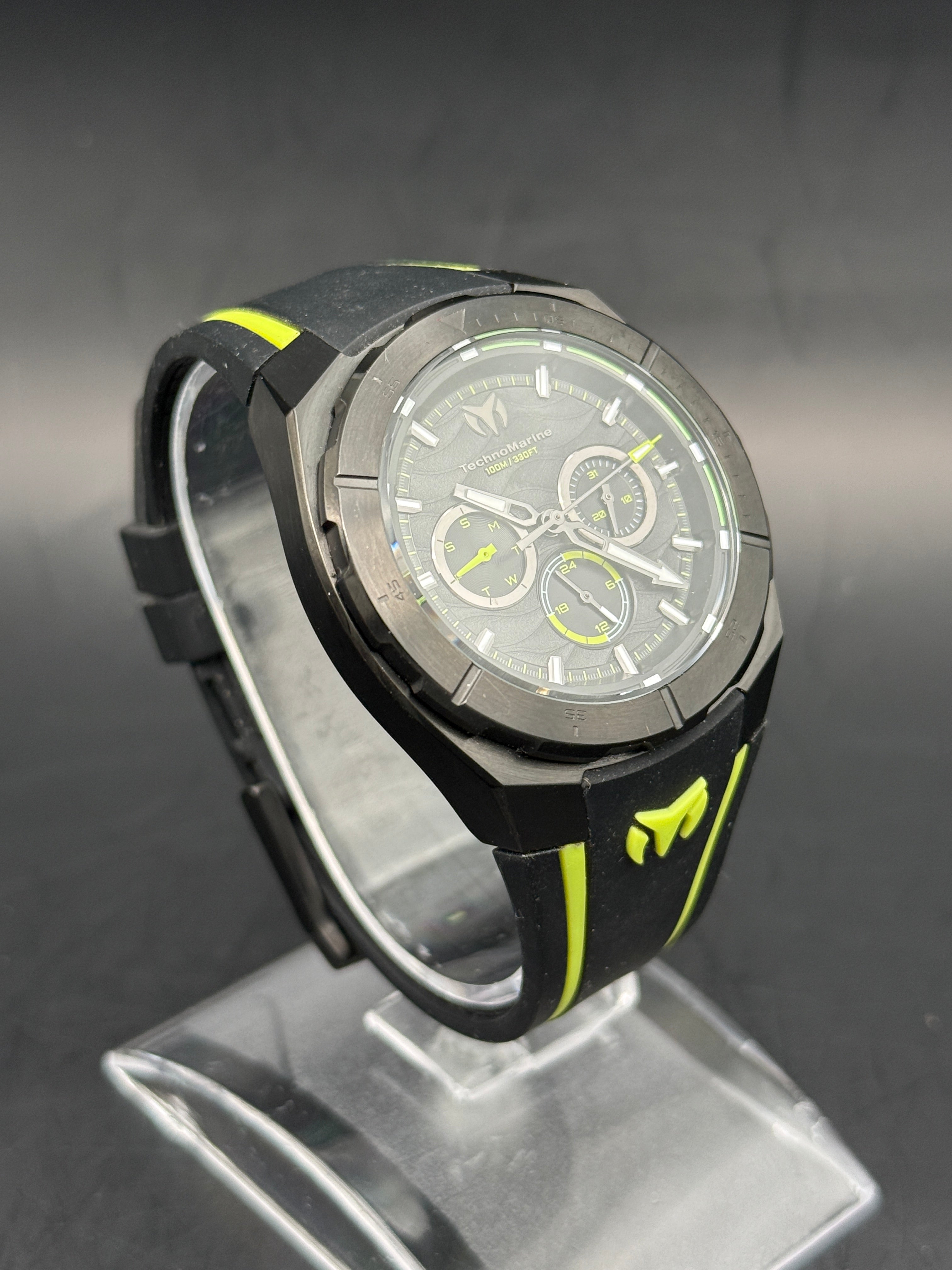 TechnoMarine TM-125024 | Black & Neon Green |