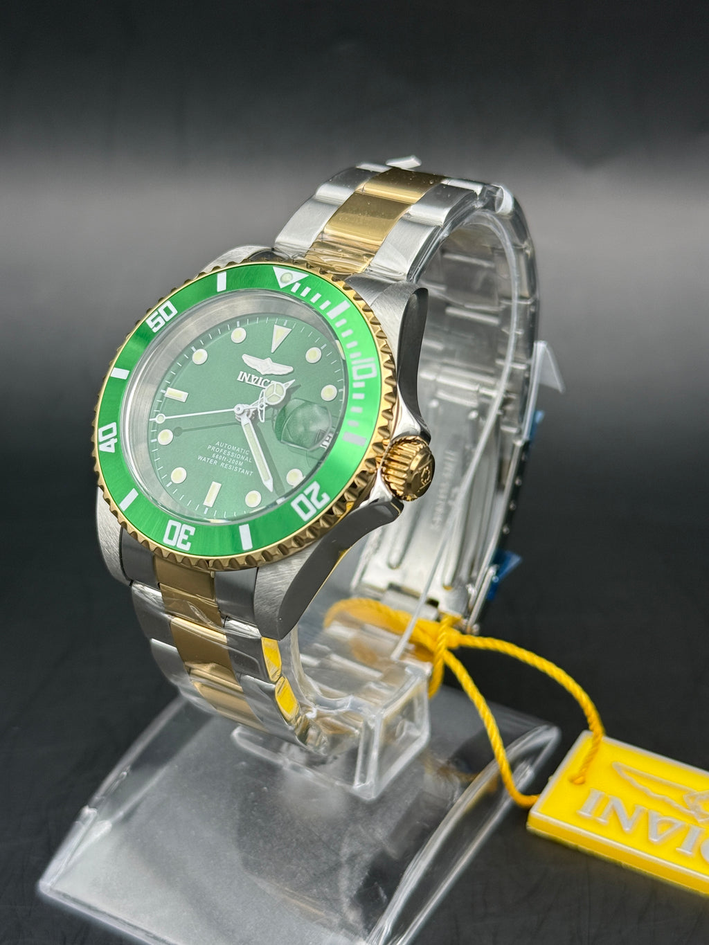 Invicta Pro Diver 28661 Automatic Men's Watch – 40mm – Green Dial – Two-Tone