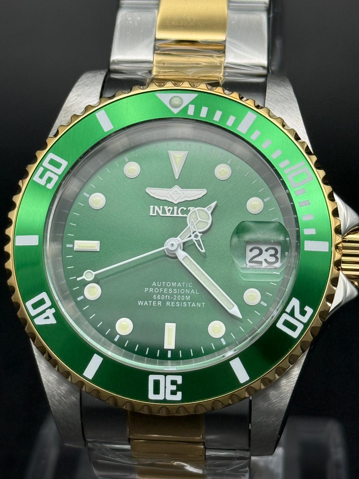 Invicta Pro Diver 28661 Automatic Men's Watch – 40mm – Green Dial – Two-Tone