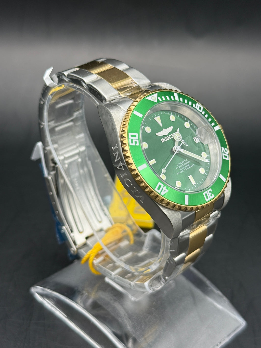 Invicta Pro Diver 28661 Automatic Men's Watch – 40mm – Green Dial – Two-Tone
